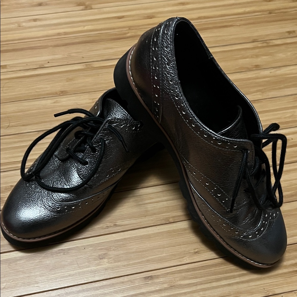 Vionic Pewter Leather Women's Lace Up Brogan Oxfords